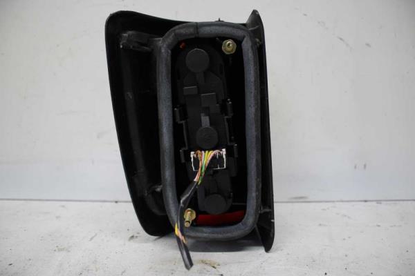 FEU ARRIERE GAUCHE PEUGEOT - Vue 2